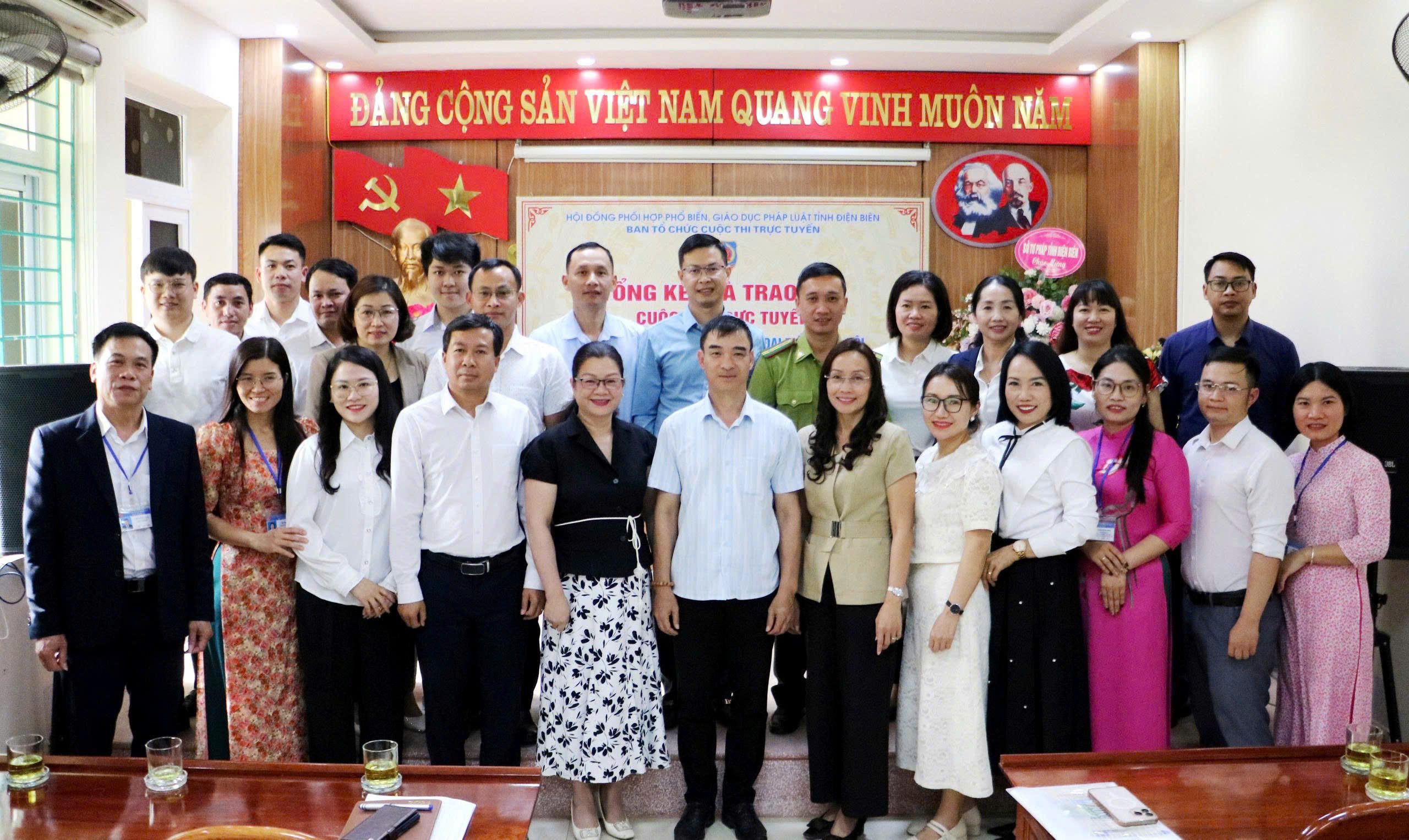 Điện Biên tổ chức tổng kết và trao giải Cuộc thi trực tuyến “Tìm hiểu pháp luật về bầu cử đại biểu Quốc hội và đại biểu Hội đồng nhân dân” trên địa bàn tỉnh Điện Biên